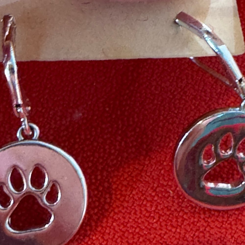 Pet Friends Jewelry Pet Dog Silver Drop Dangle Earrings NWT - Picture 3 of 4